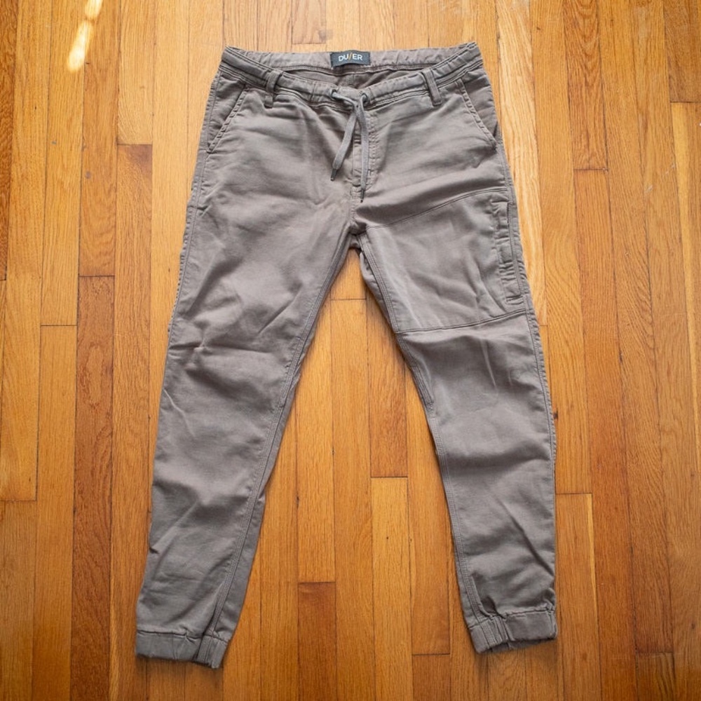 DU/ER DUER No Sweat Jogger 34x29 men's - tan color